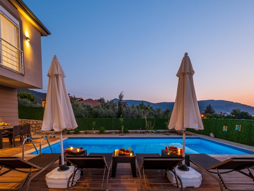  gece  -  Kasım
  | Kalkan Yeşilköy'de Çift Jakuzili 6 Kişilik Villa: Huzurlu Doğa Tatili